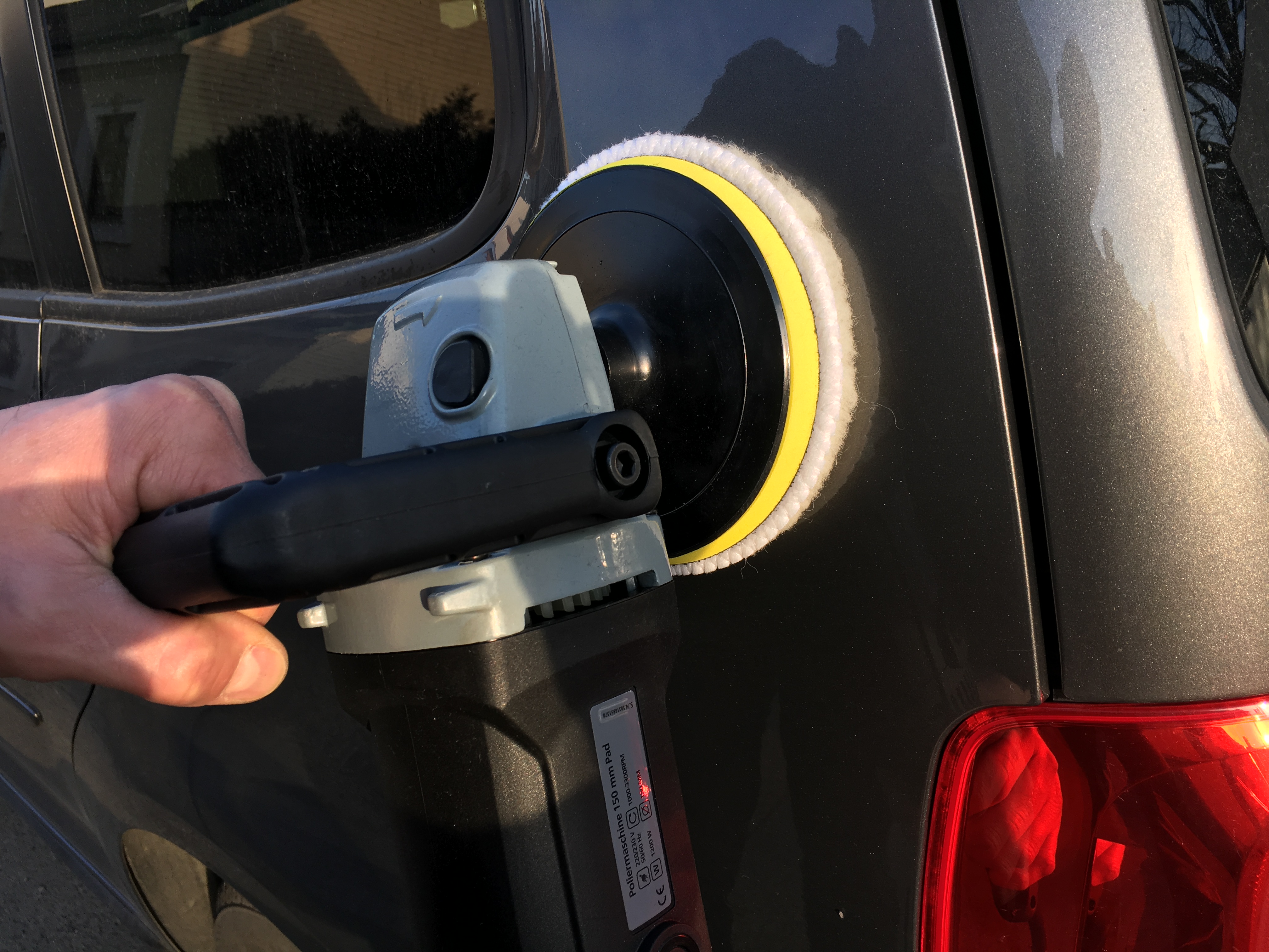 Profi-Leih-Poliermaschine-bei-farben-Ruhser-in-Wien Profi Poliermaschiene